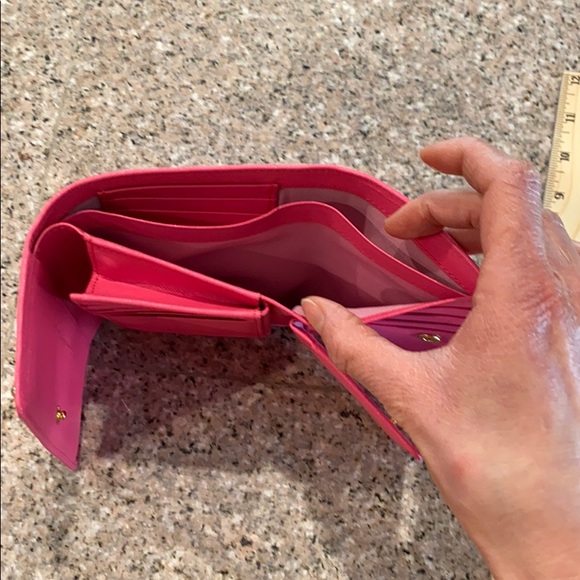 Samantha Thavasa pink saffiano leather wallet - Picture 8 of 9